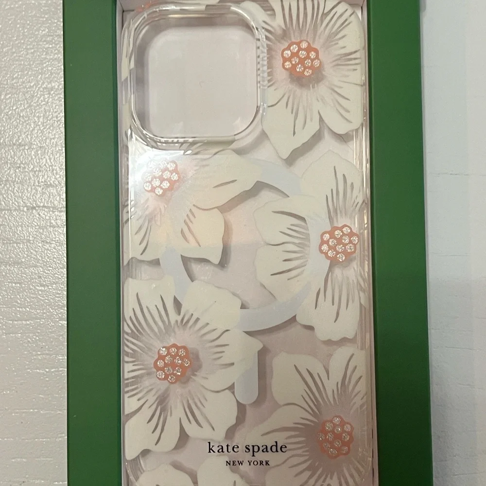 Kate Spade New Protective Case For MagSafe iPhone 15 Pro Max Clear Floral